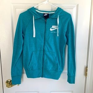 Nike sweatshirt